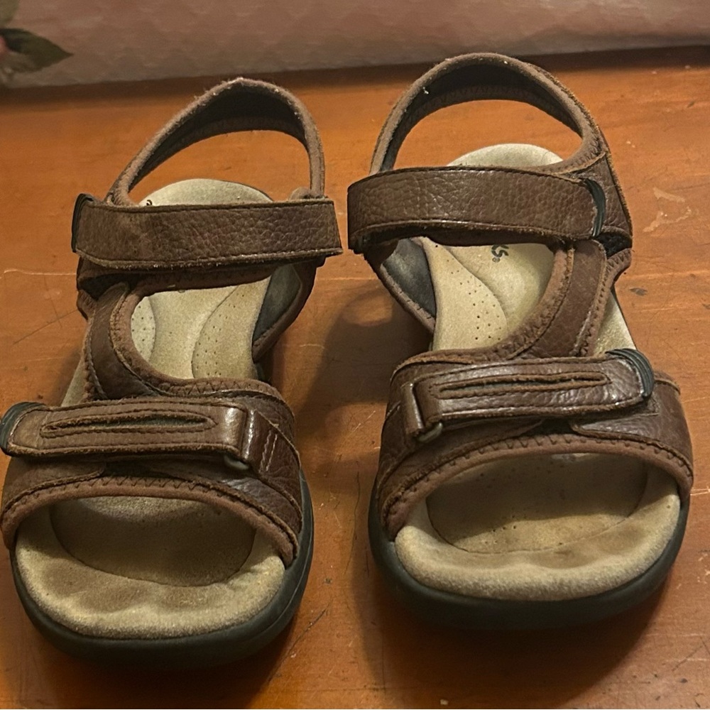 Clarks’s sandles